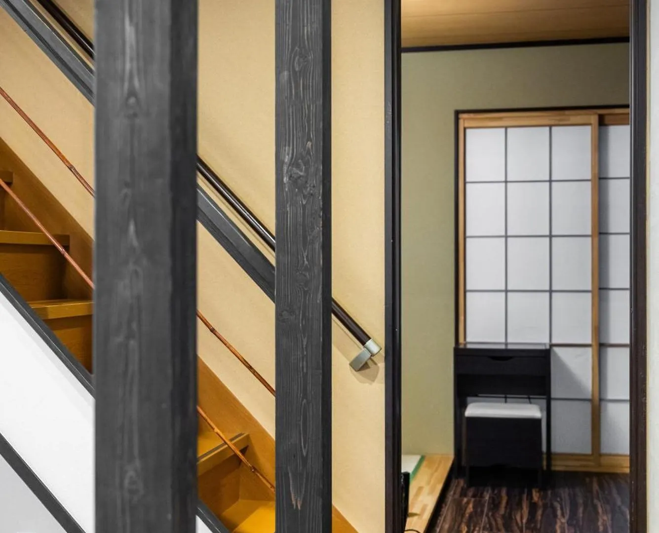 Muji Arashiyama Villa 無時嵐1階2階賃貸し 駅まで徒歩2分 Kyoto 0*,  Japan